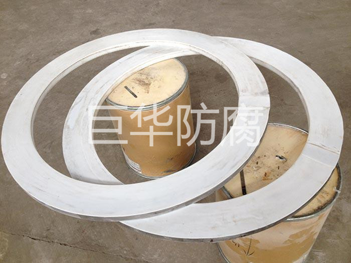 聚四氟乙烯管道是通过什么生产的？